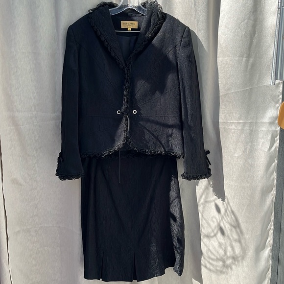 Bergamo by E B I size 14 Black shimmer & lace trim Two-Piece Skirt Suit - Picture 1 of 16